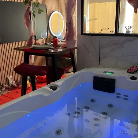 Relaxing فندق 4*